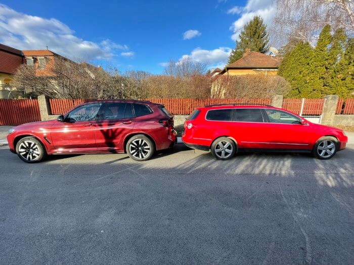 BMW iX3
