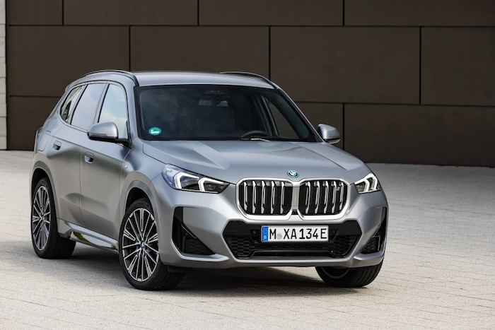 BMW iX1