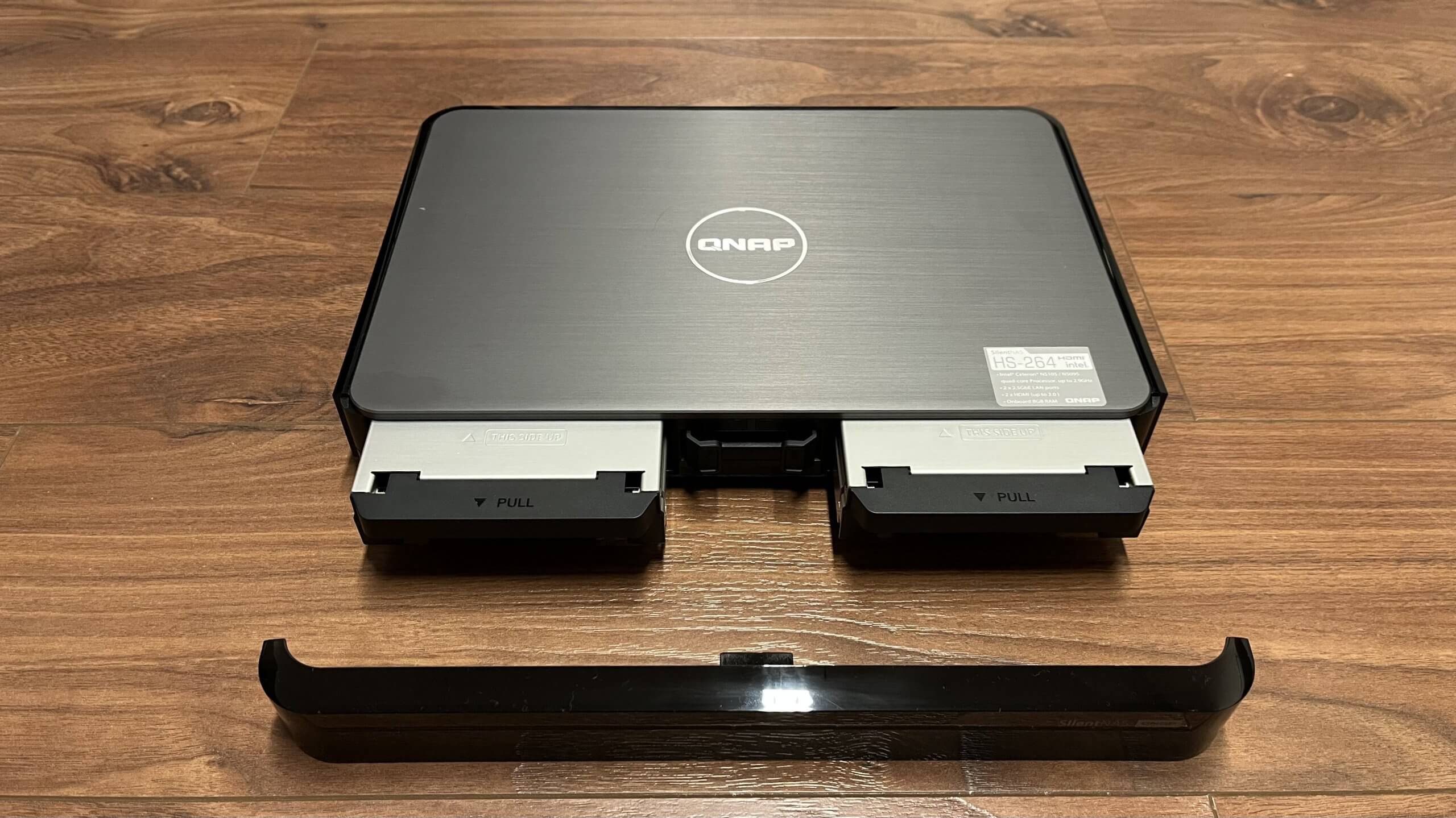 QNAP HS-264